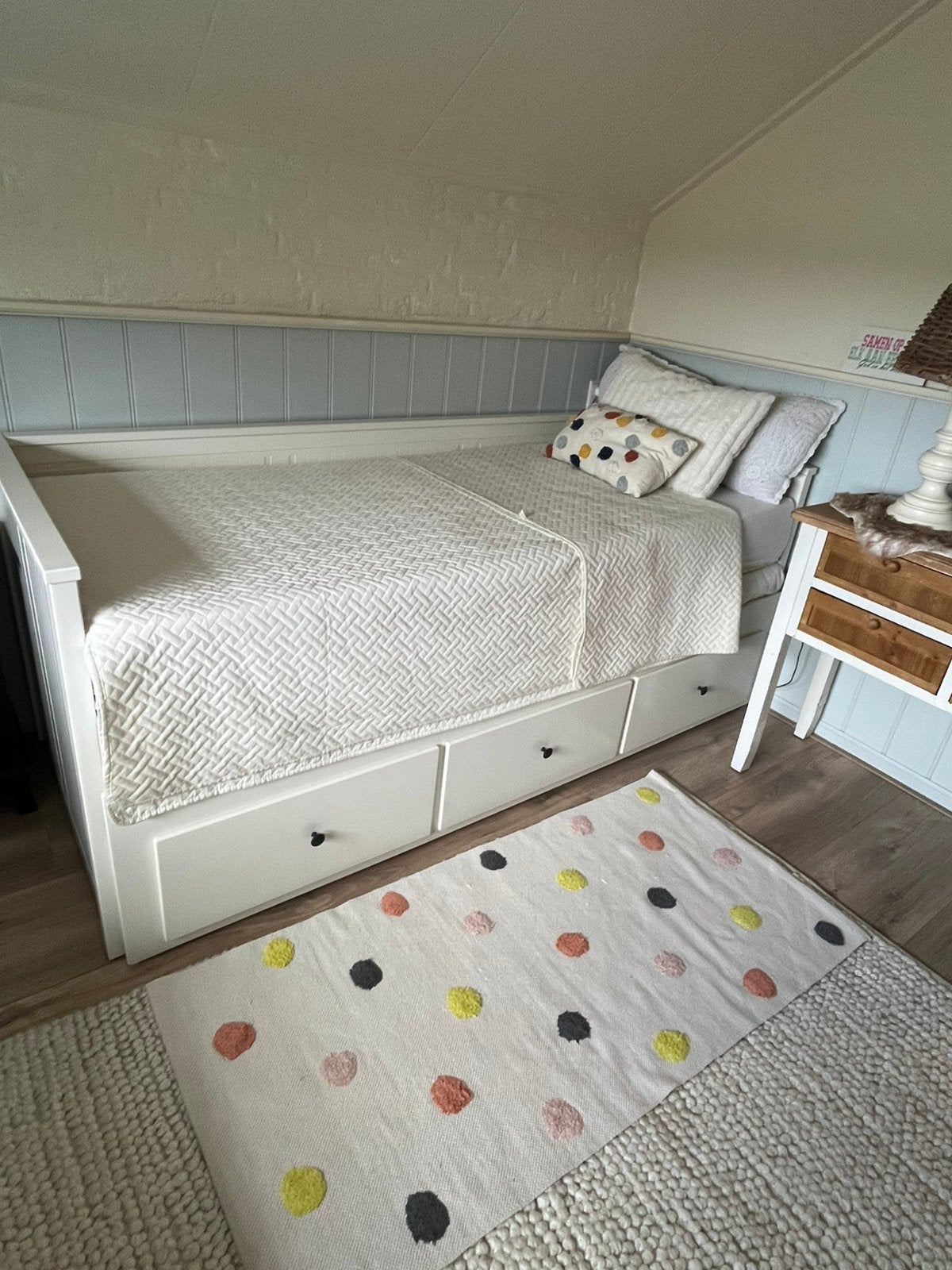 Gebroken Wit hemnes bed., 85 tot 100 cm, Ophalen of Verzenden, Zo goed als nieuw, Matras