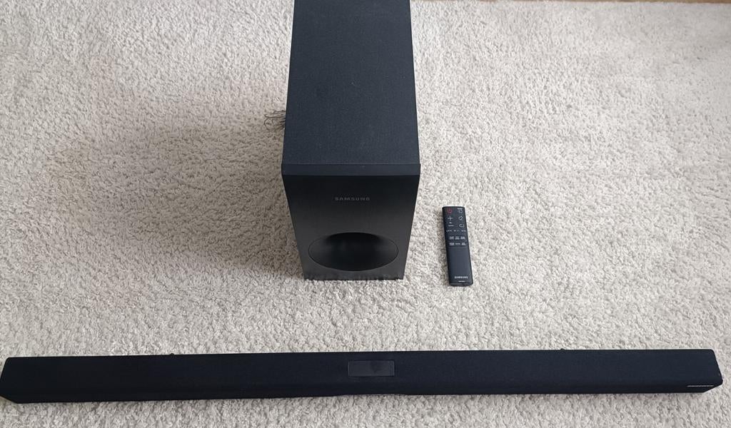Samsung Soundbar met Subwoofer en Afstandsbediening, Ophalen, Met externe subwoofer, Zo goed als nieuw
