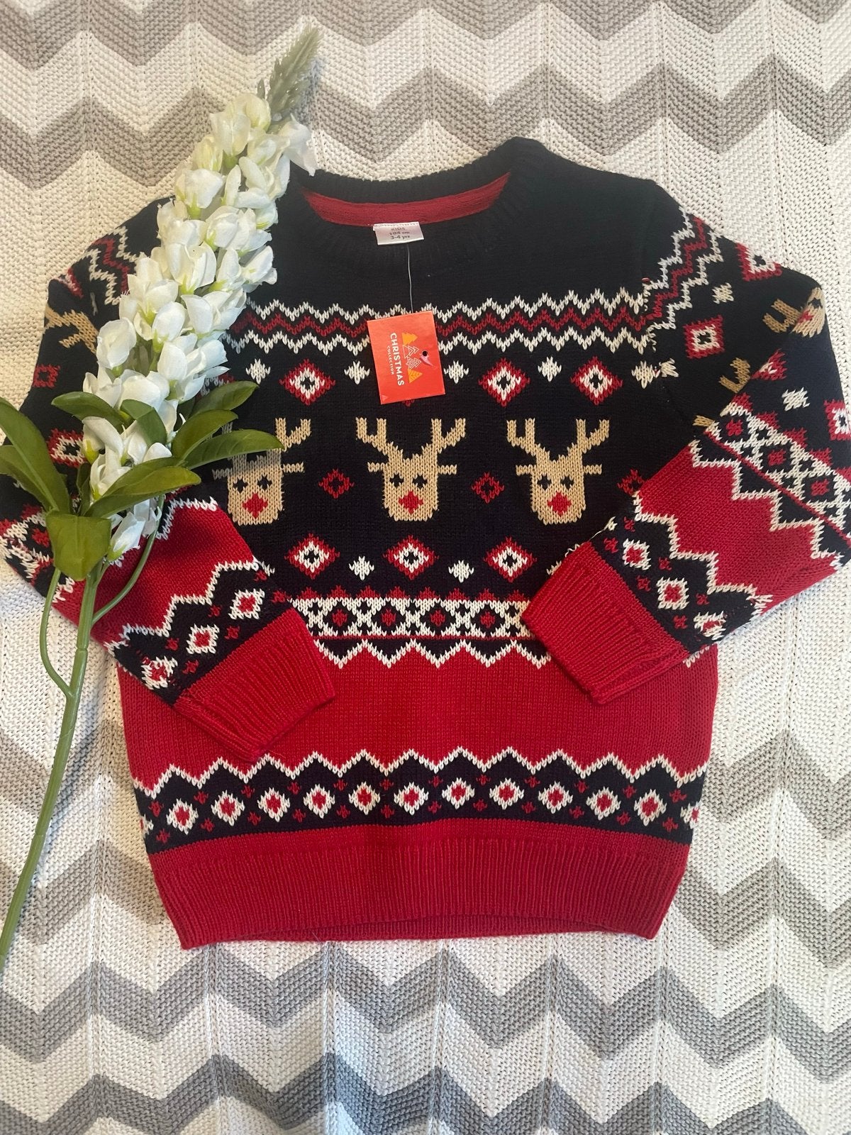 Nieuwe gebreide kersttrui voor jongens - Maat 104, Ophalen of Verzenden, Nieuw, Jongen, Trui of Vest