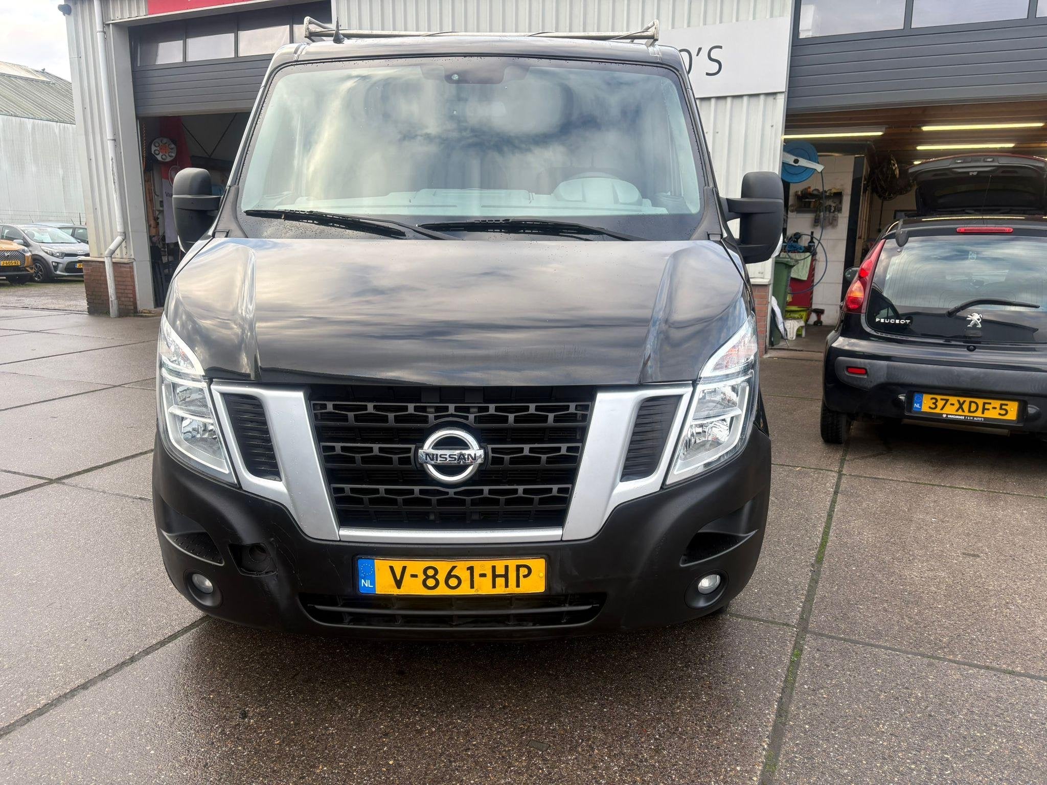 Nissan NV400 2.3 dCi L1H1 Business Airco, cruise, trekhaak,, Auto's, Stof, Gebruikt, Euro 6, 4 cilinders