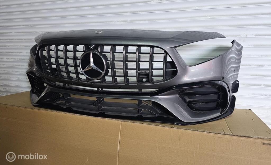 Mercedes A45 AMG Voorbumper W177 EARODYNAMIKA A1778857804, Gebruikt, Voor, Ophalen of Verzenden