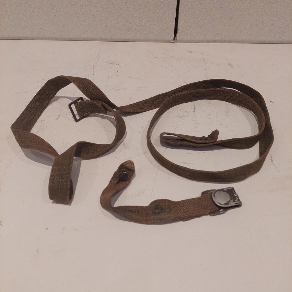 Wehrmacht Gasmasker draagriemen Wo2, Verzamelen, Militaria | Tweede Wereldoorlog, Ophalen of Verzenden