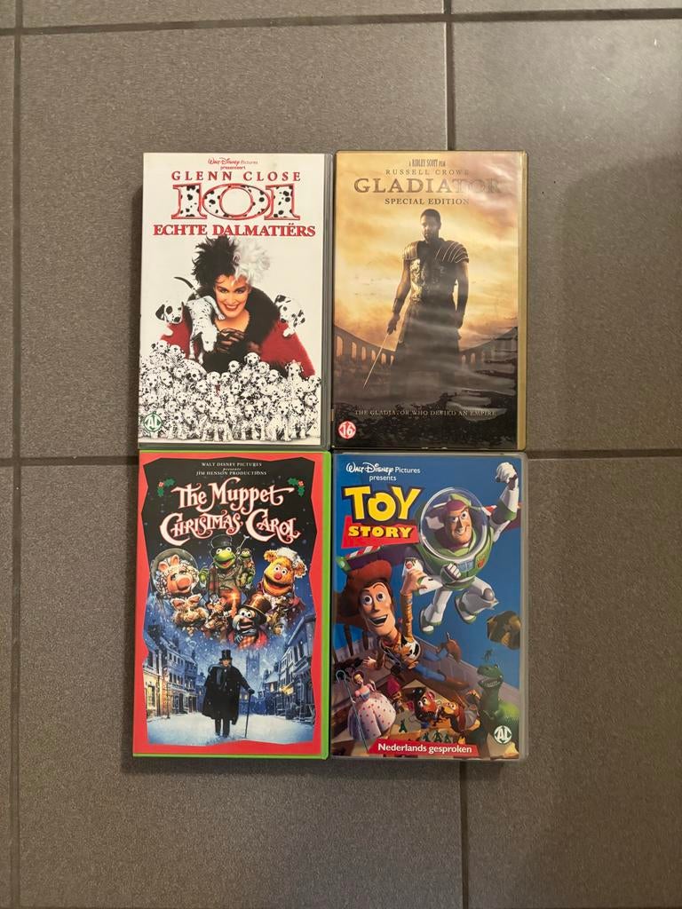 VHS-collectie: 101 Dalmatiërs, Gladiator, Muppet Kerst, Toy, Ophalen of Verzenden, Zo goed als nieuw