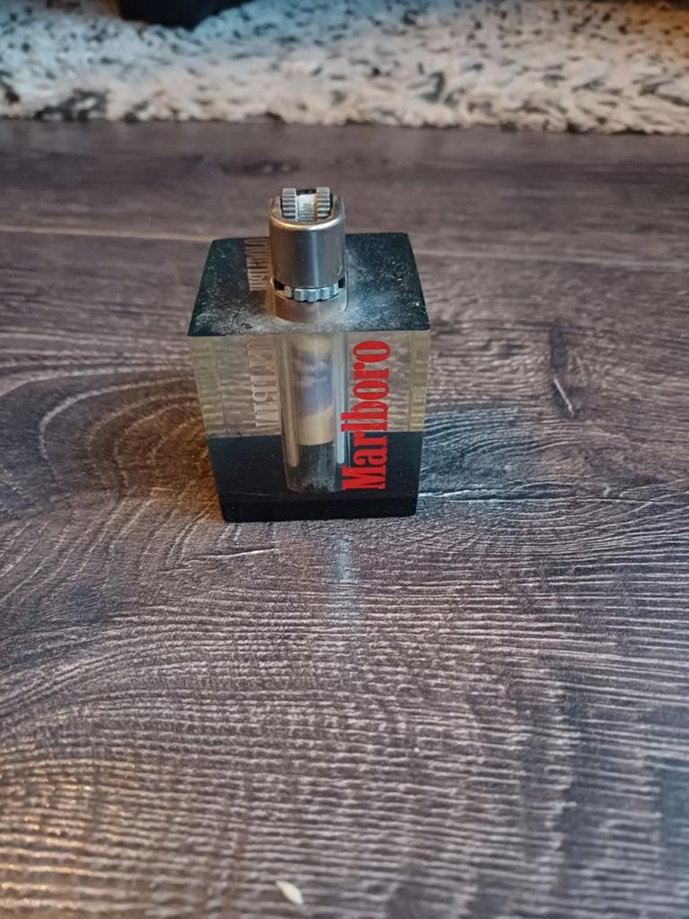 Vintage Marlboro aansteker - Uniek verzamelobject, Ophalen of Verzenden, Gebruikt, Aansteker