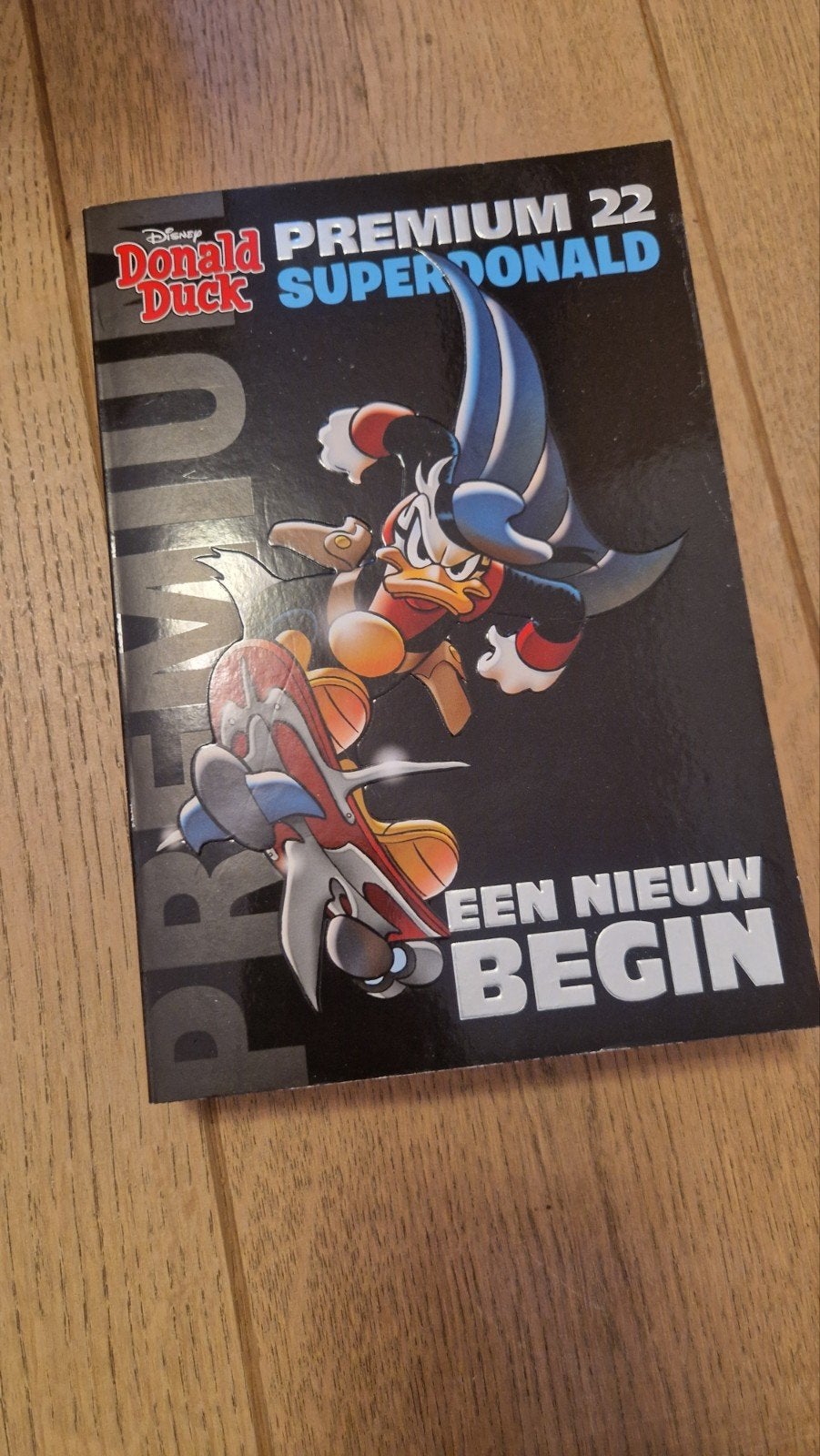 Donald Duck Premium 22 Superdonald: Een Nieuw Begin, Boeken, Stripboeken, Eén stripboek, Ophalen of Verzenden, Zo goed als nieuw