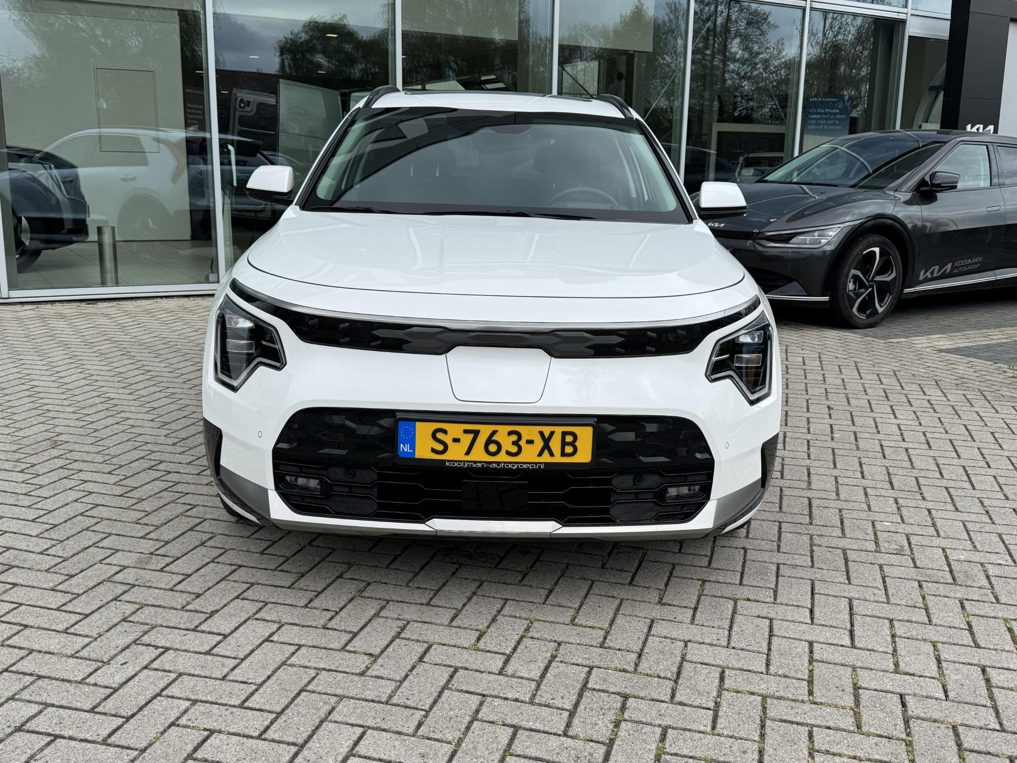 Kia Niro EV ExecutiveLine 64.8 kWh Zeer compleet uitgevoerd, Auto's, Gebruikt, 750 kg, 1657 kg, Wit
