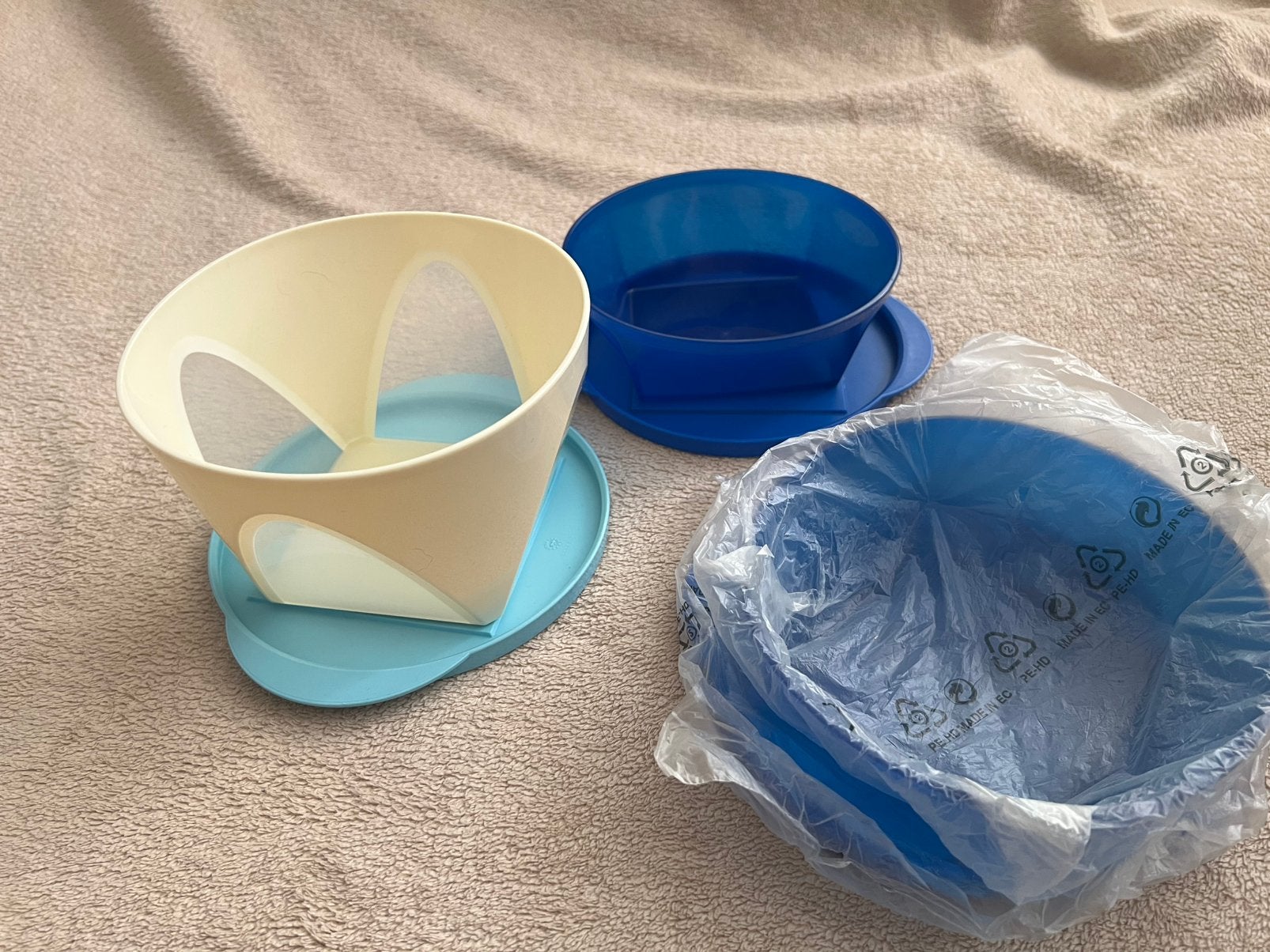 Tupperware Alaska Bakjes - 1x 1,5L en 2x 600ml (1x nieuw), Ophalen of Verzenden, Zo goed als nieuw, Blauw, Bak of Kom