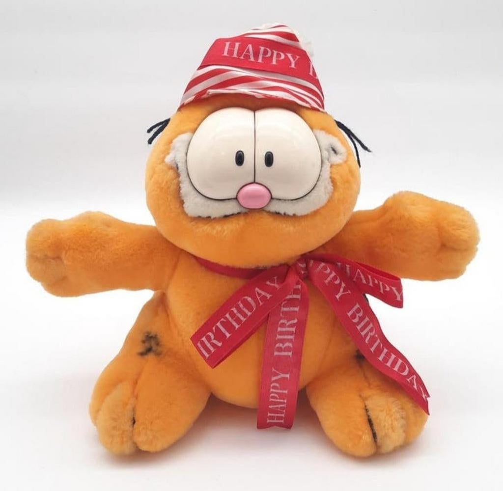 Vintage Happy Birthday Garfield knuffel met feestmuts, Verzamelen, Ophalen of Verzenden, Garfield, Zo goed als nieuw, Beeldje of Figuurtje