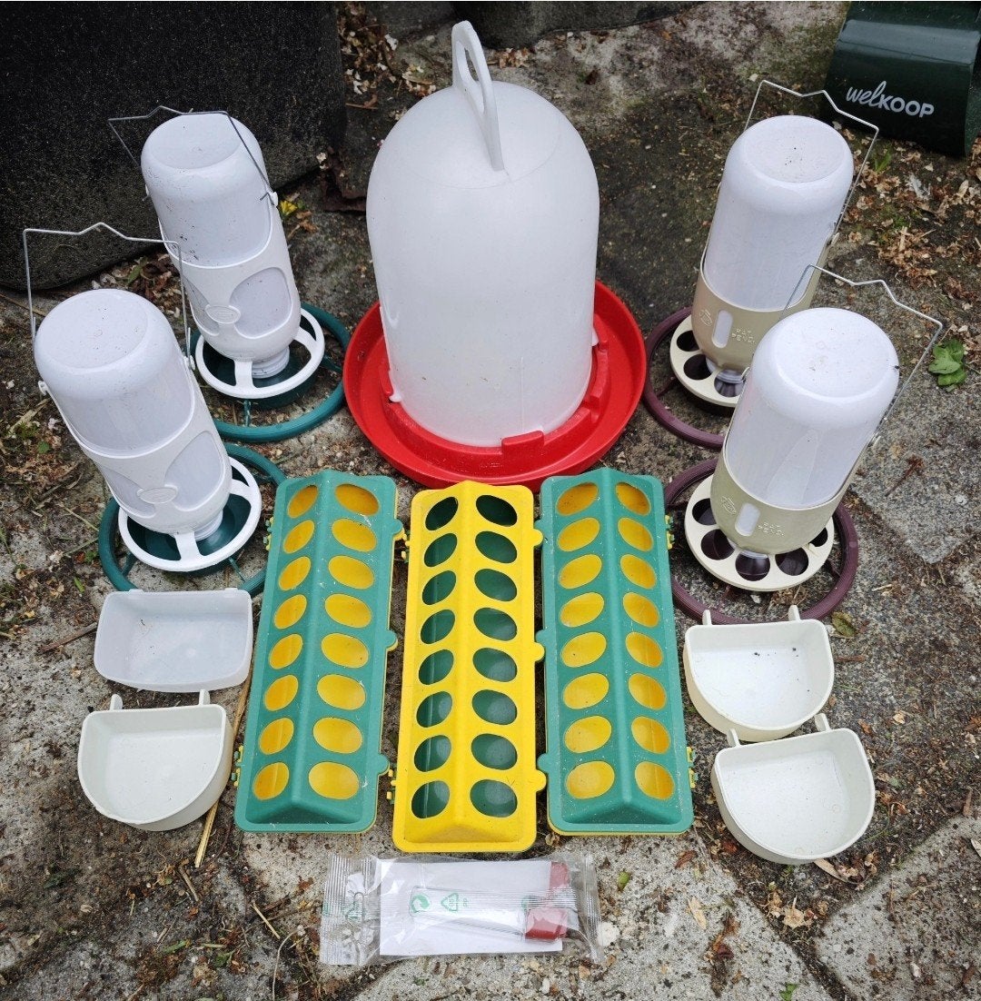 Drinktoren Voertorens Kuiken bakken Drinkstaaf Drinknap kip, Dieren en Toebehoren, Ophalen of Verzenden, Zo goed als nieuw, Drinken en Voederen