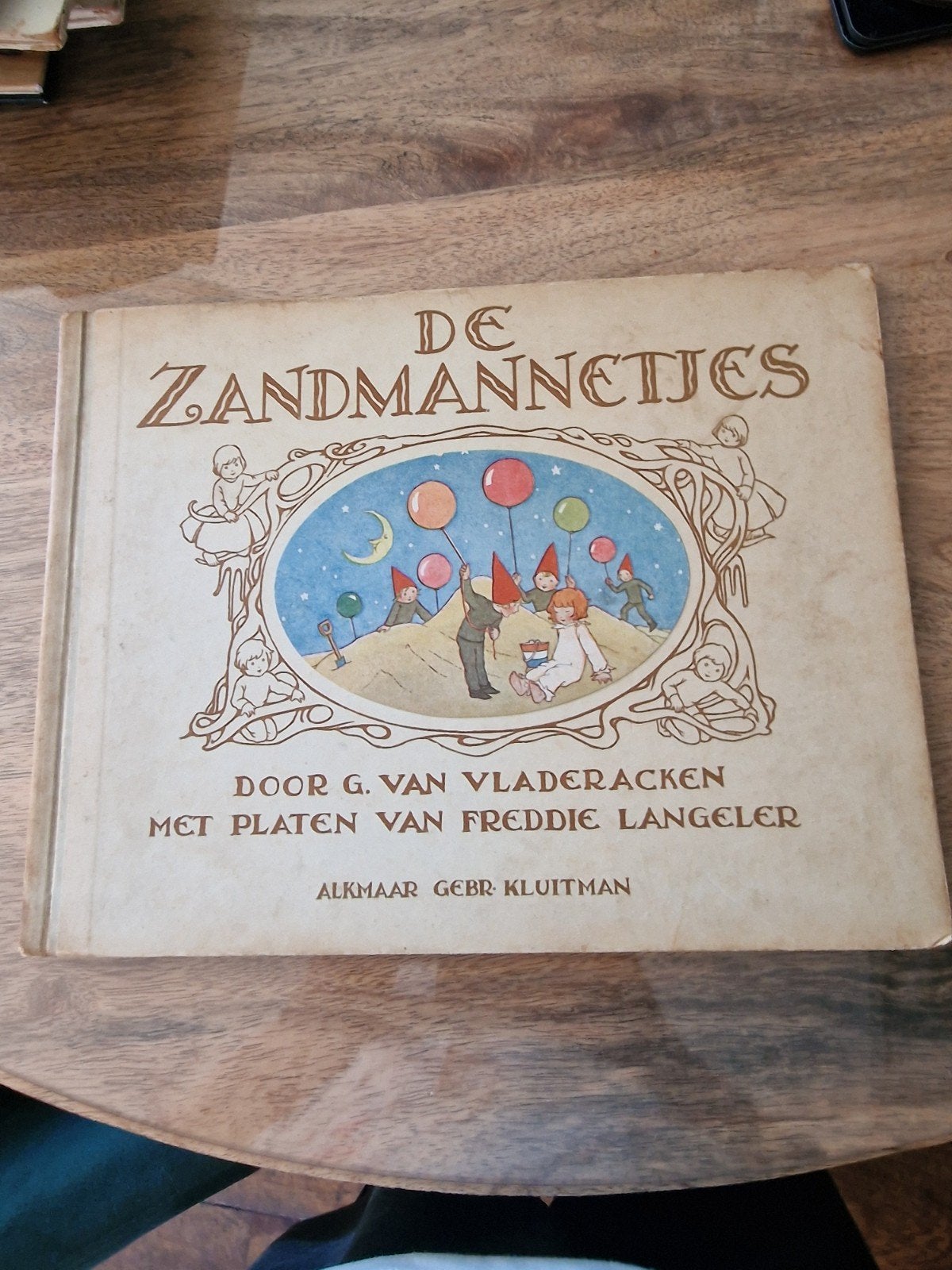 De Zandmannetjes - G. van Vladeracken (oud kinderboek), Ophalen of Verzenden