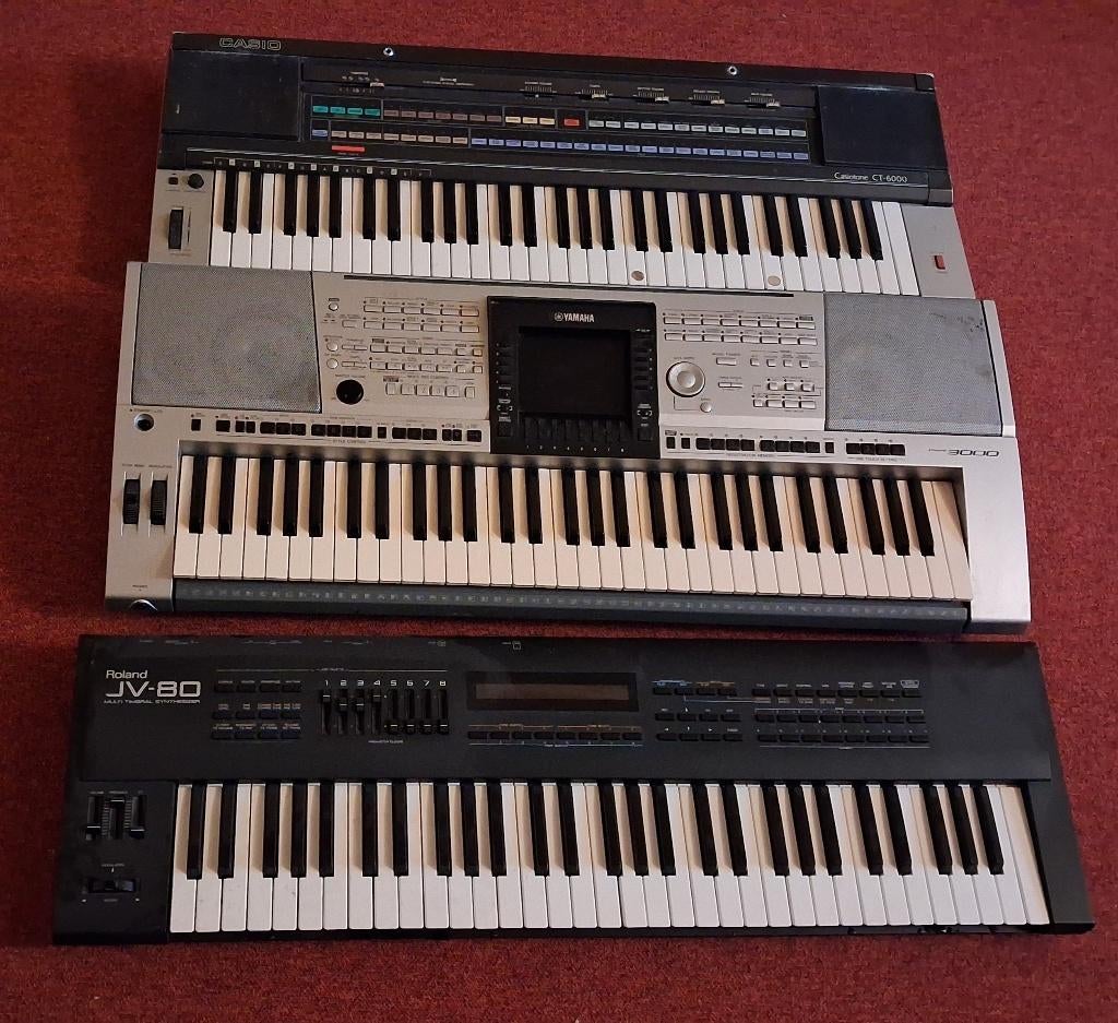 3 keyboards met wat mankementen, Muziek en Instrumenten, Ophalen, Yamaha, Midi-aansluiting, 61 toetsen