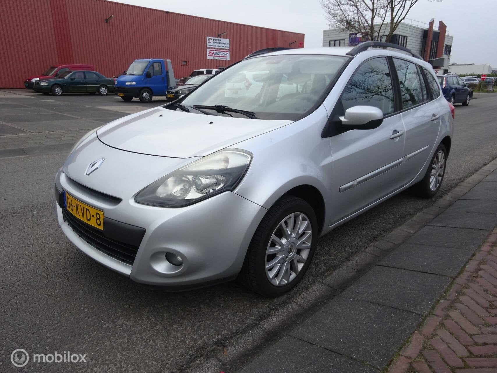 Renault Clio Est1.2 TCE Dynamique,Nav, Climate Controle!, Auto's, Gebruikt, 4 cilinders, 1095 kg, 49 €/maand