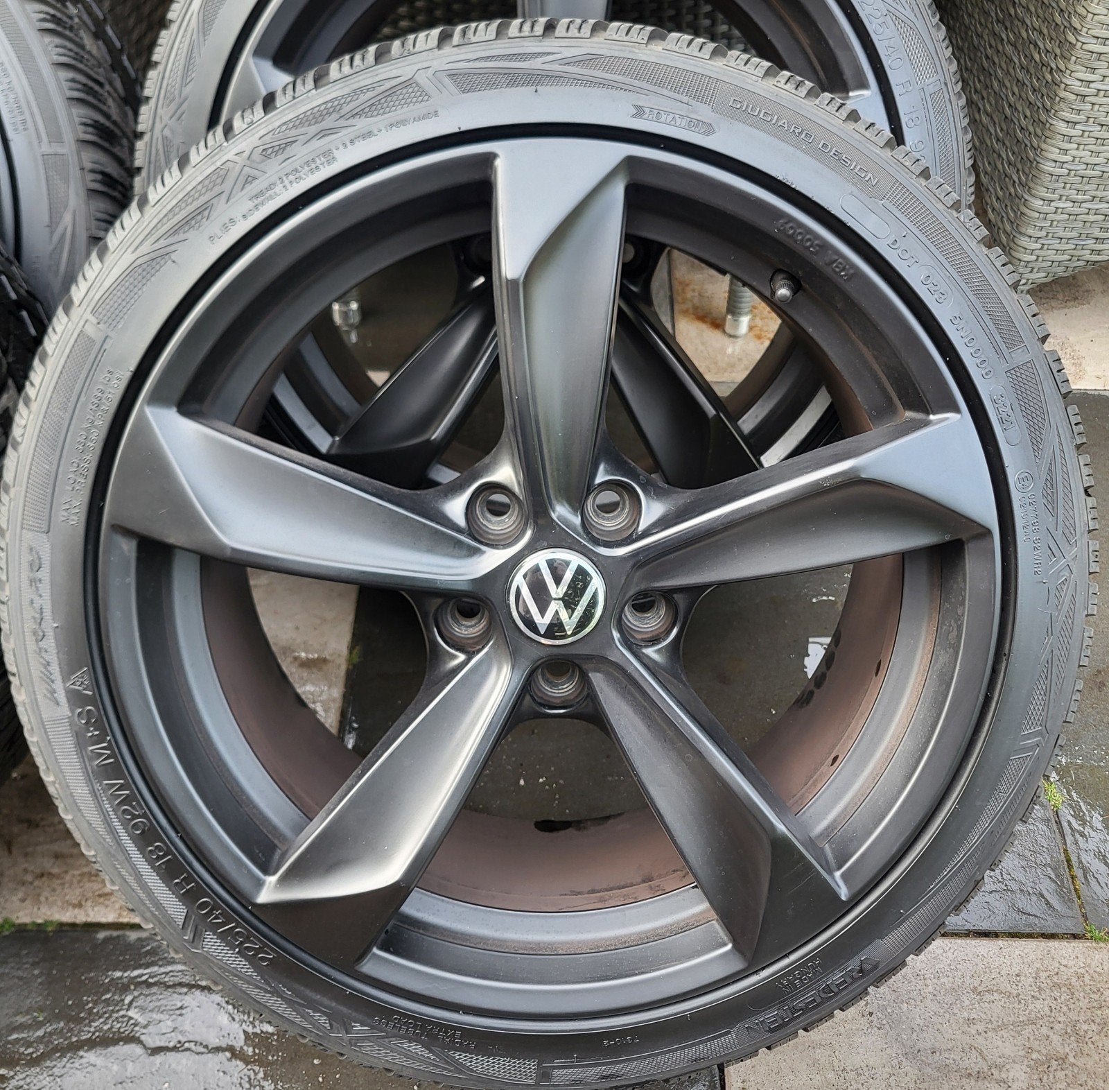 18 inch VW Golf velgen met winterbanden 5x112, Auto-onderdelen, 18 inch, Banden en Velgen, Nieuw, Personenwagen