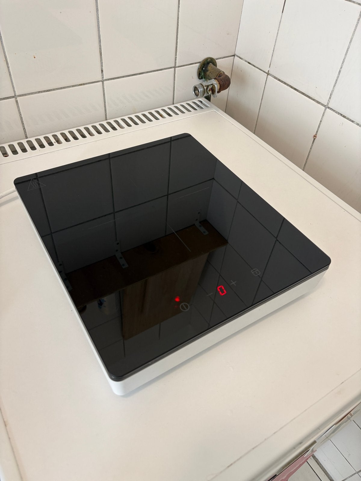 Ikea TILLREDA Draagbare inductiekookplaat, Ophalen, 3 kookzones of minder, Zo goed als nieuw, Inductie