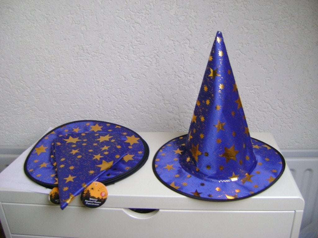 2nieuwe heksen hoeden blauw met gouden sterren 34hoogx32rond, Kinderen en Baby's, Ophalen of Verzenden, Nieuw, 122 t/m 128, Meisje