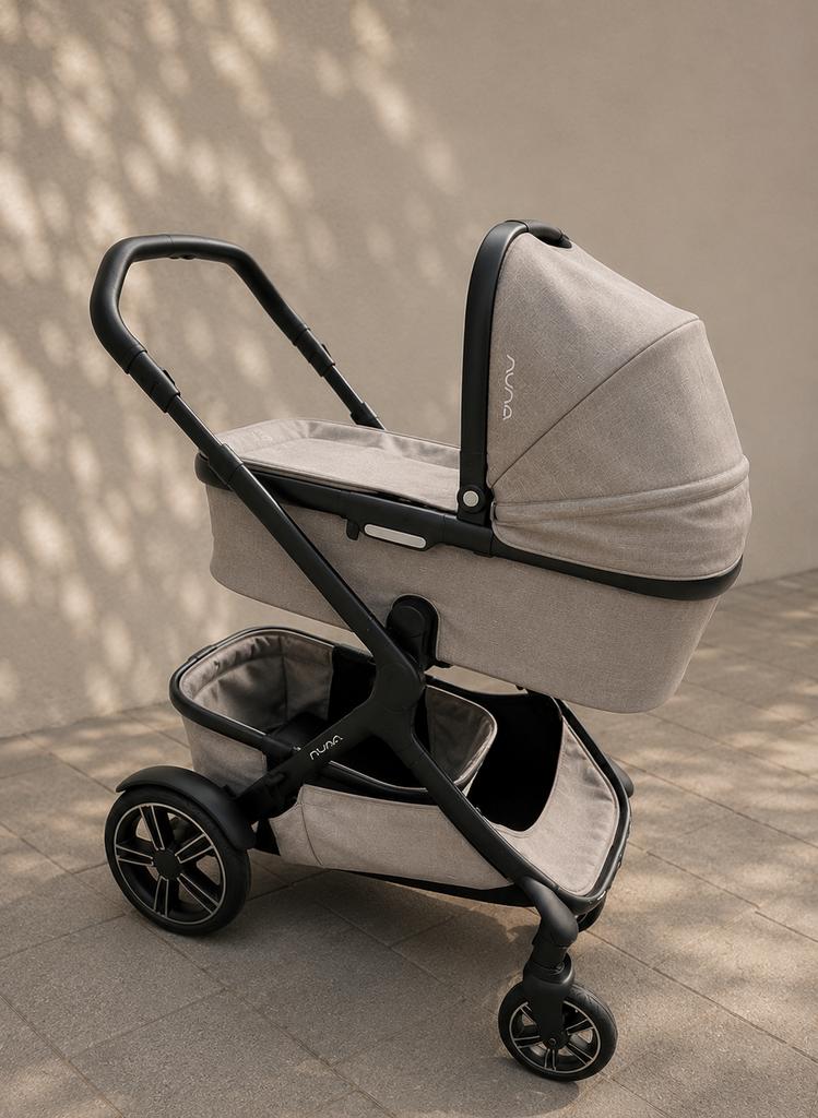 Nuna kinderwagen/combiwagen in goede staat met adapters, Kinderen en Baby's, Kinderwagens en Combinaties, Ophalen, Gebruikt, Combiwagen
