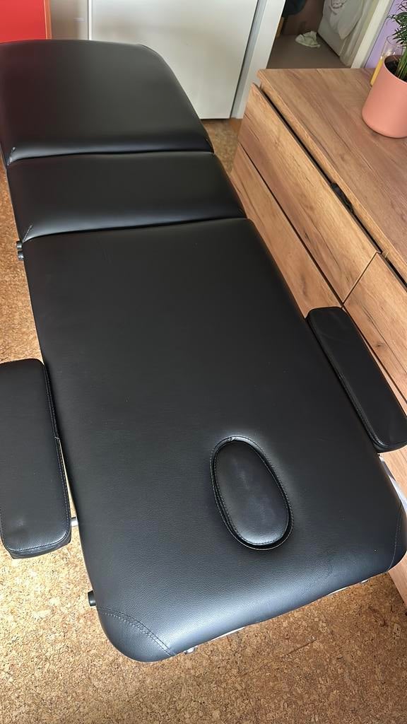 Prachtige massagetafel inklapbaar + accessoires, Sport en Fitness, Massageproducten, Zo goed als nieuw, Massagetafel, Ophalen