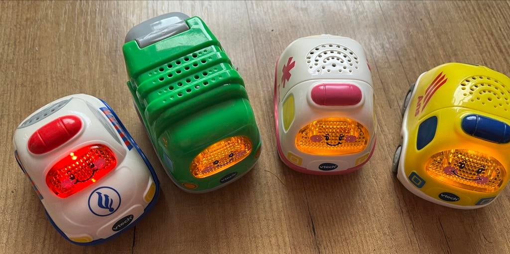 8 Vtech Toet Toet Auto's, Ophalen, Gebruikt, 6 maanden tot 2 jaar