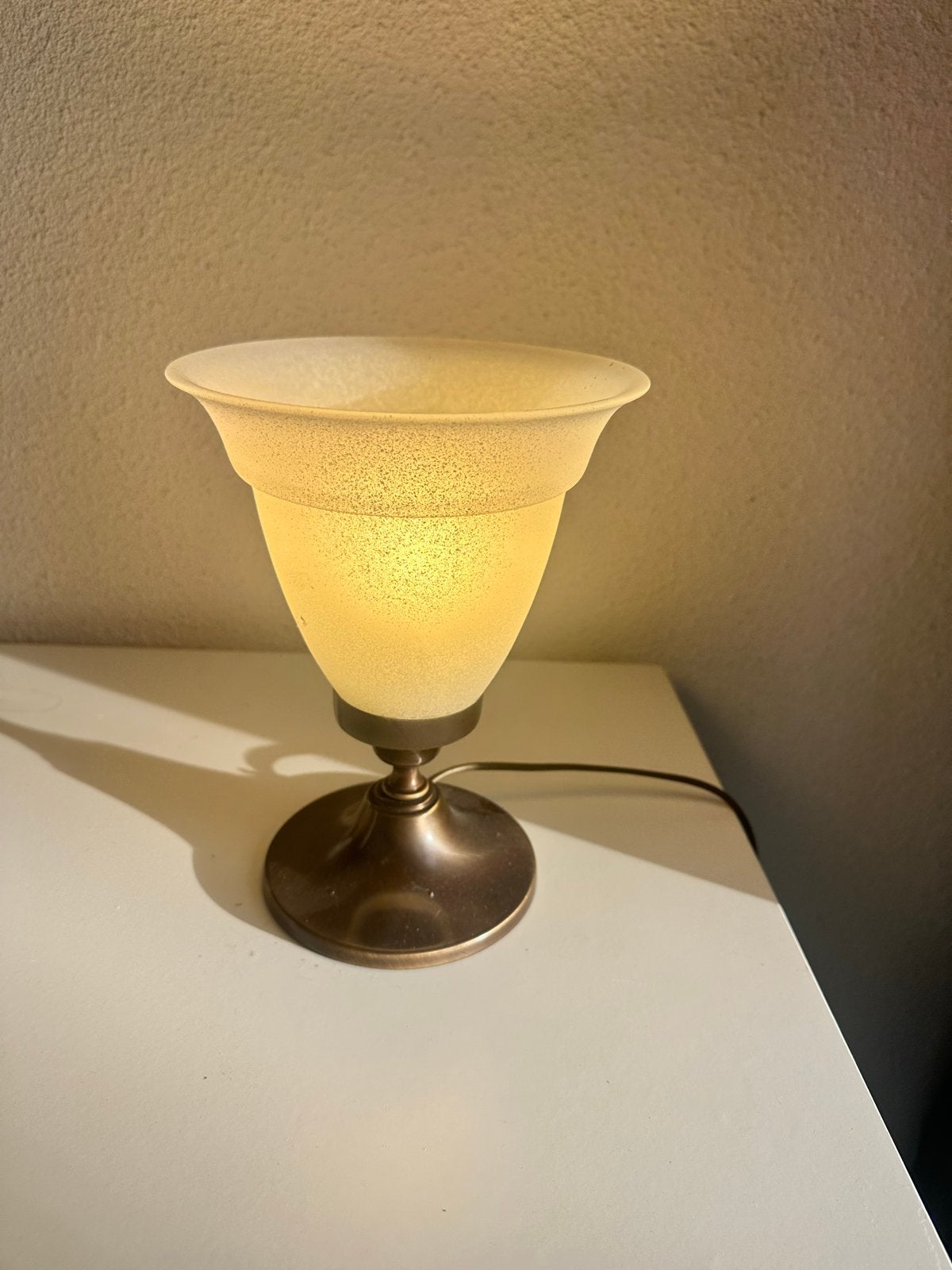 Vintage Tafellamp met Melkglas Kap - Sfeervolle Verlichting, Ophalen, Gebruikt, Overige merken, Vintage