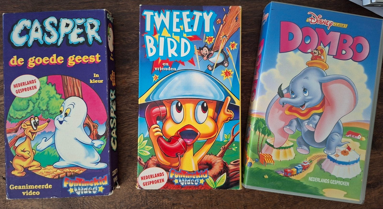 3 videobanden Casper t spookje, Tweety en Dombo, Alle leeftijden, Ophalen of Verzenden, Gebruikt, Kinderprogramma of -film
