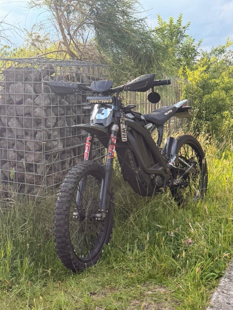 Sur-Ron Light Bee X (Met kenteken) 2021, Fietsen en Brommers, Zo goed als nieuw, 1 versnellingen, 0 cc, Ophalen