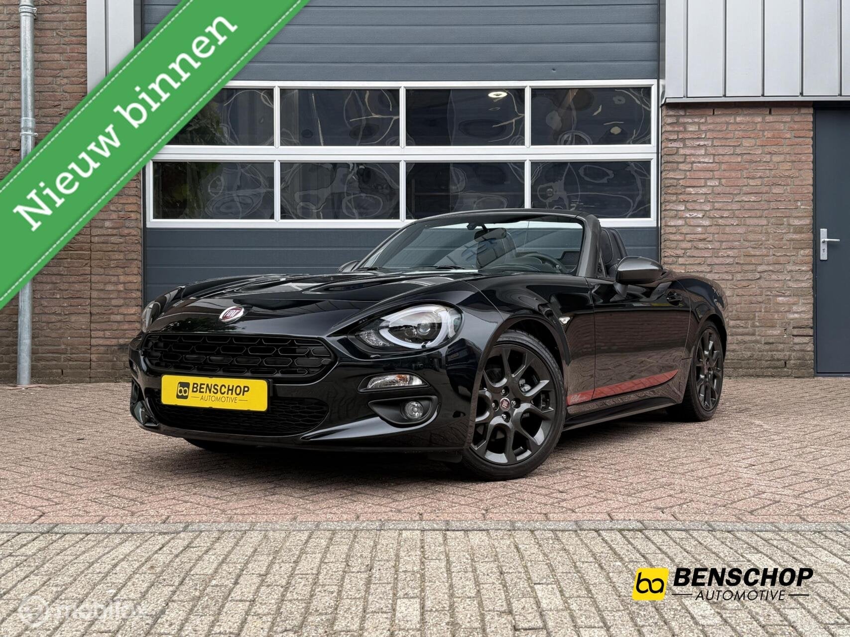 Fiat 124 Spider 1.4 MultiAir Turbo Lusso Sport Leer Navi Cam, Automatische klimaatregeling, 1025 kg, Achterwielaandrijving, Zwart