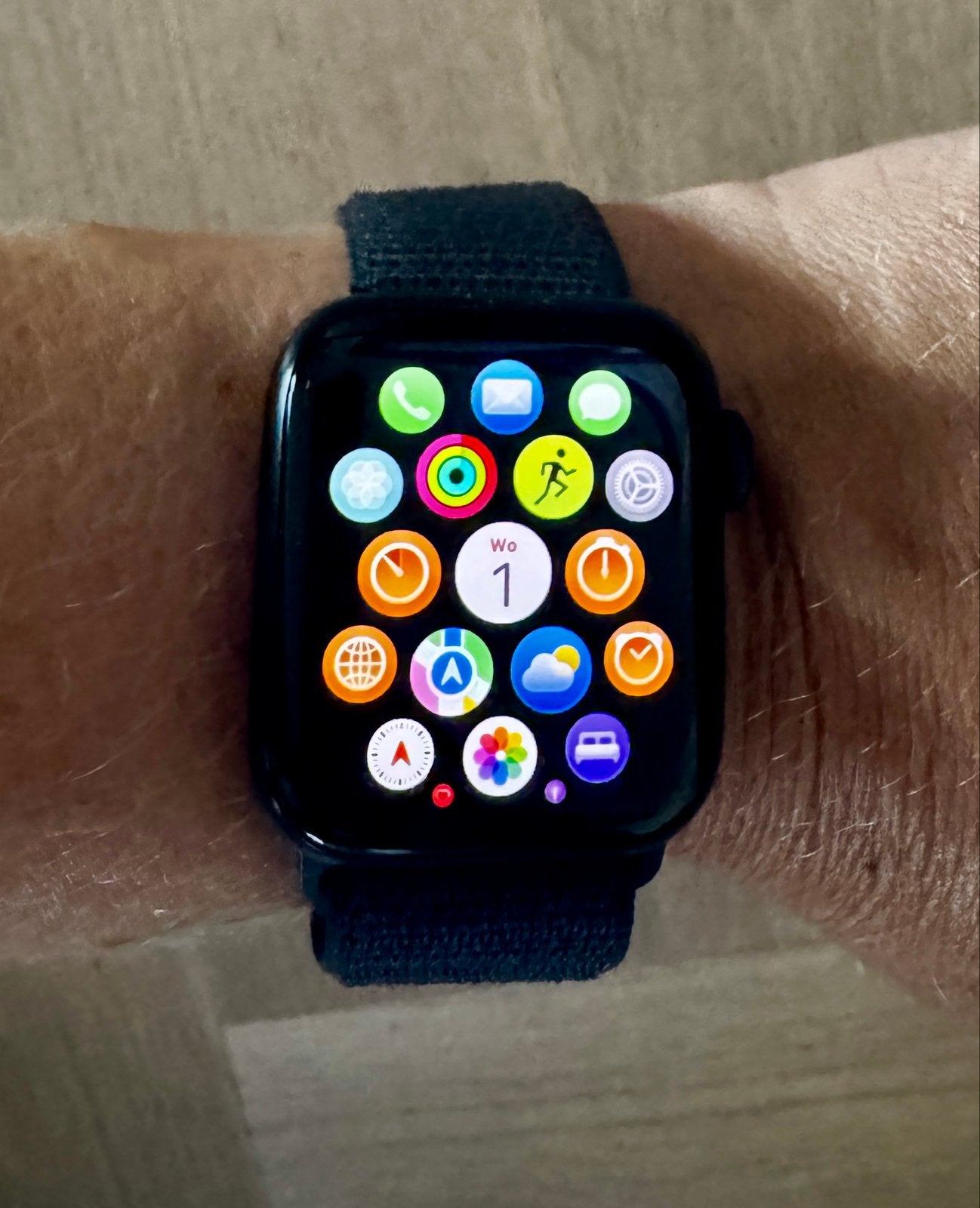 Apple Watch SE (2024) 4G 40mm Midnight Sport Loop, Ophalen, Afstand, Zwart, IOS