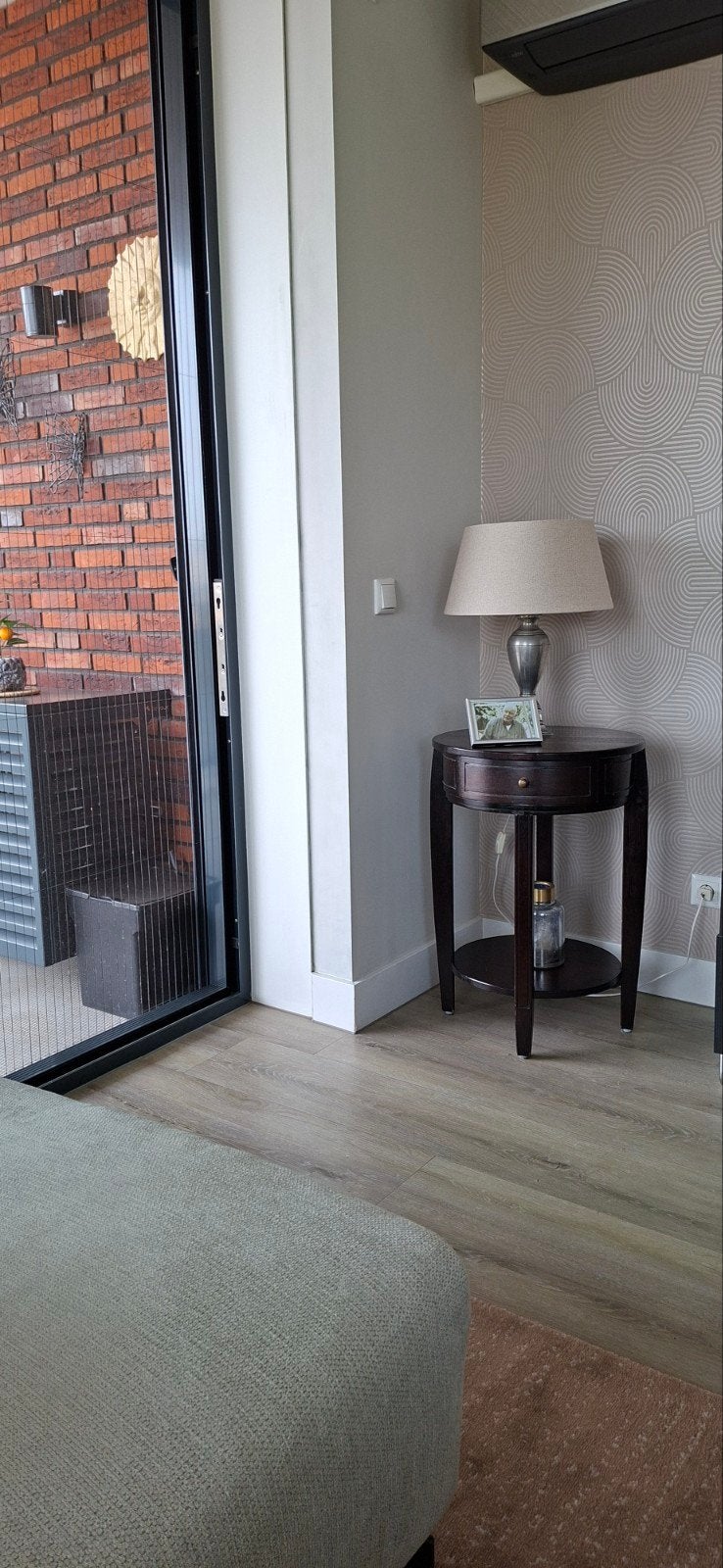 mooi donkerbruin tv kastje 1.20 meter met 2 laden., Huis en Inrichting, Ophalen, Gebruikt, Parket