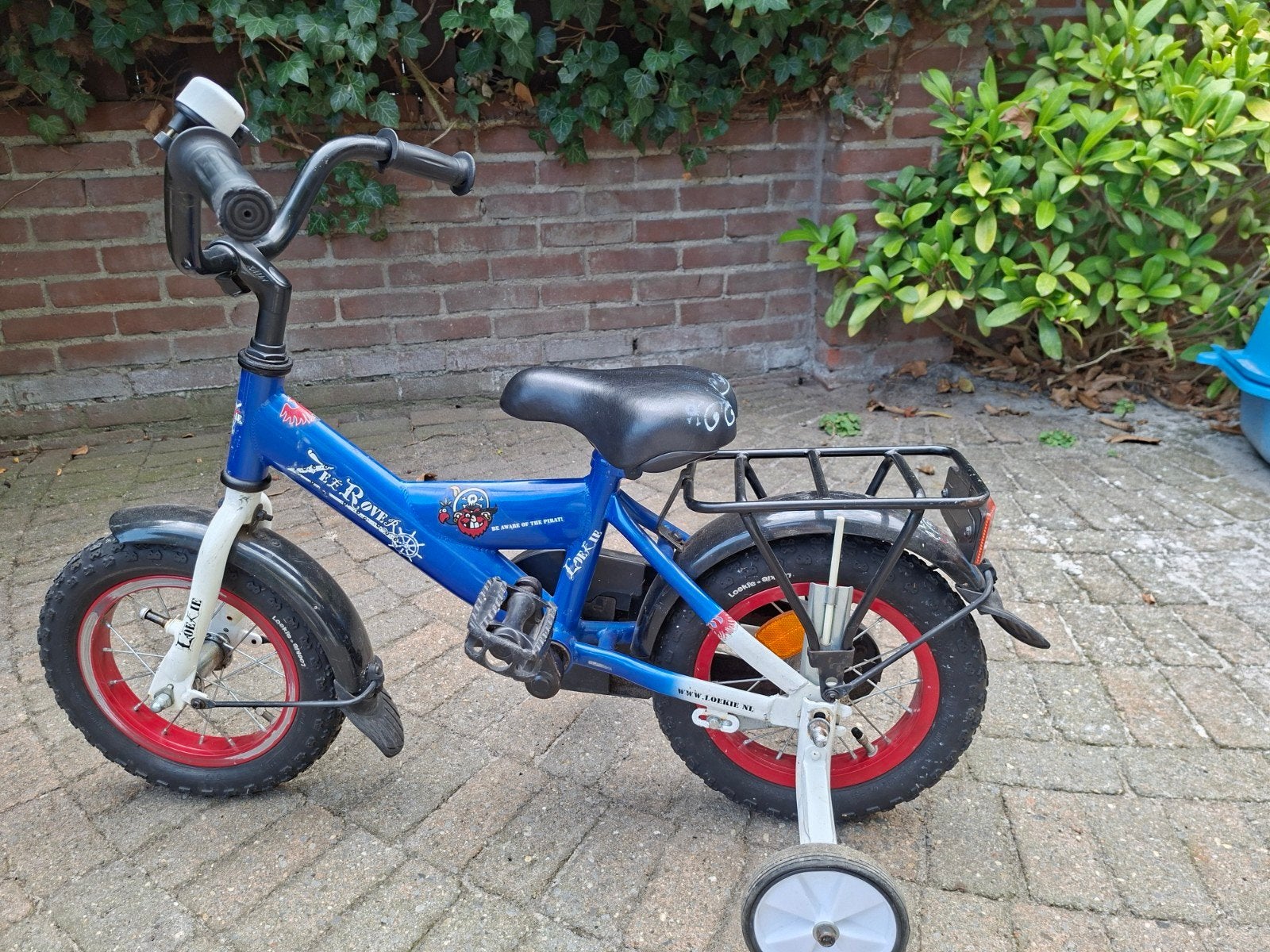 Loekie kinderfiets 12 inch - klaar voor een nieuwe ronde!, Ophalen, Zijwieltjes, Gebruikt, Loekie