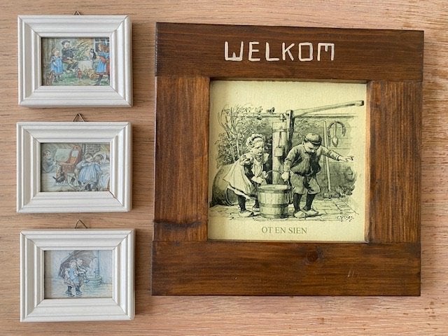schilderijtjes Ot en Sien, Ophalen of Verzenden, Zo goed als nieuw, Minder dan 50 cm, Schilderij