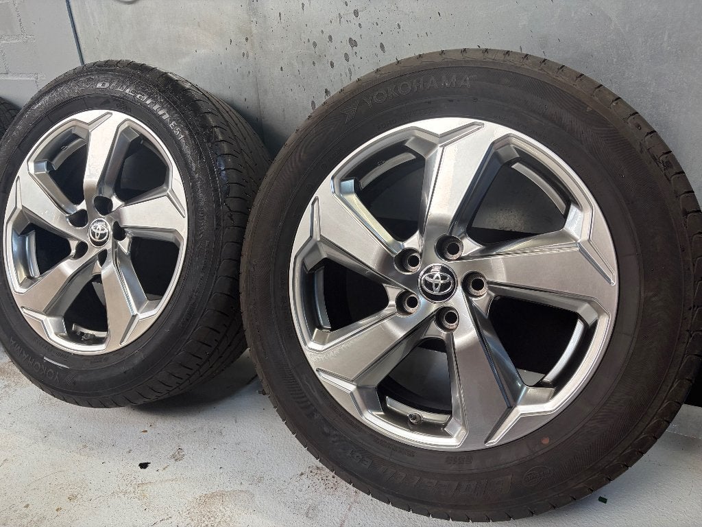 Originele 18 Inch Toyota RAV4 velgenset met goede banden, Auto-onderdelen, Ophalen, 18 inch, Gebruikt, Banden en Velgen