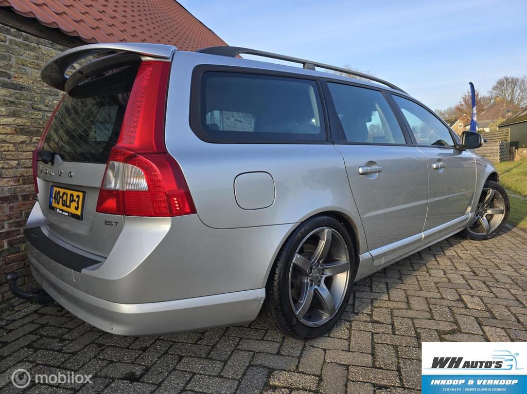 Volvo V70 2.5T Summum Aut., 2521 cc, 93 €/maand, Euro 4, 750 kg