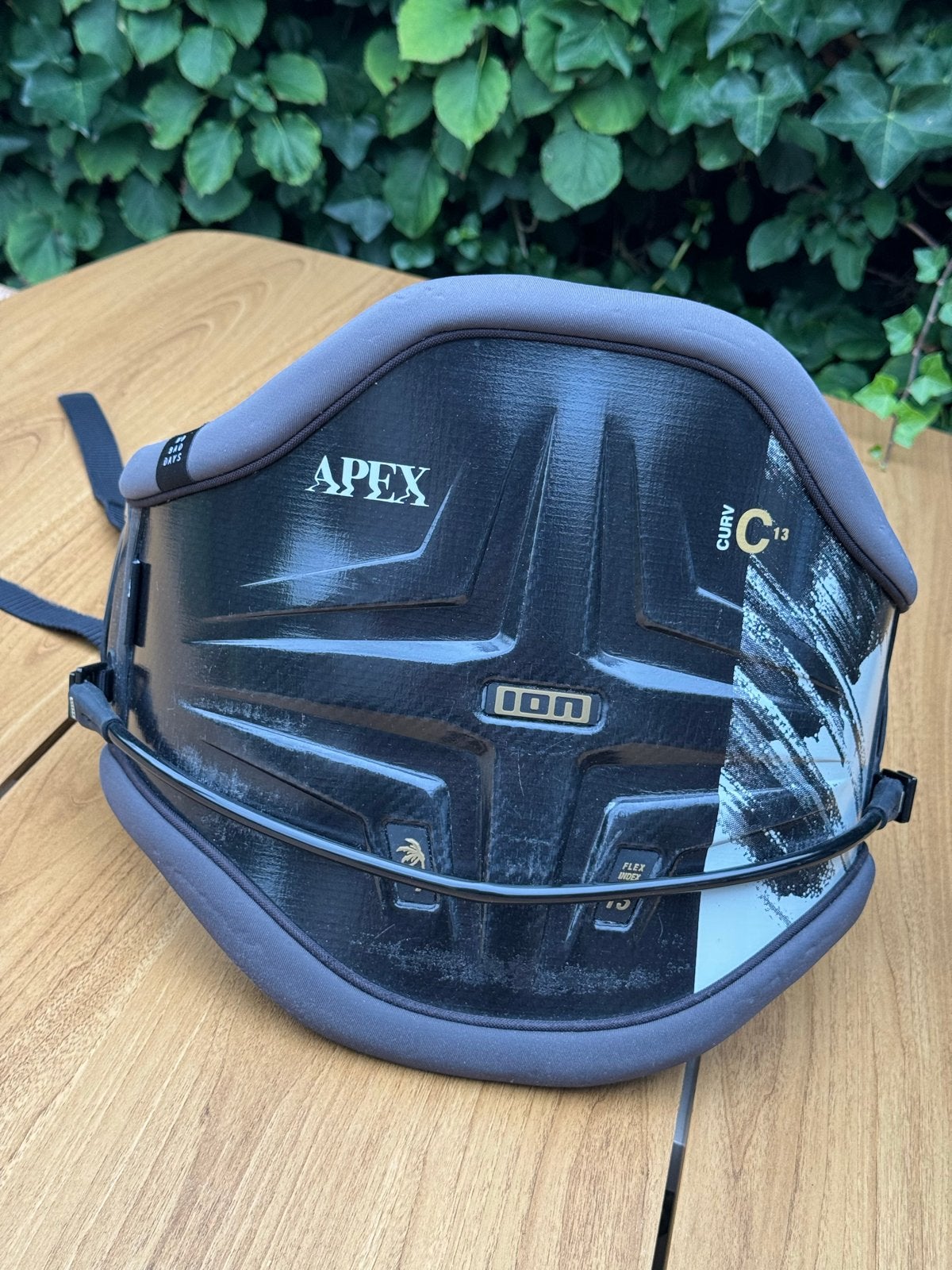 ION Apex Curv 13 Waist Harness - Maat L (52/33-36 inch), Watersport en Boten, Kitesurfen, Overige typen, Geen board, Ophalen of Verzenden