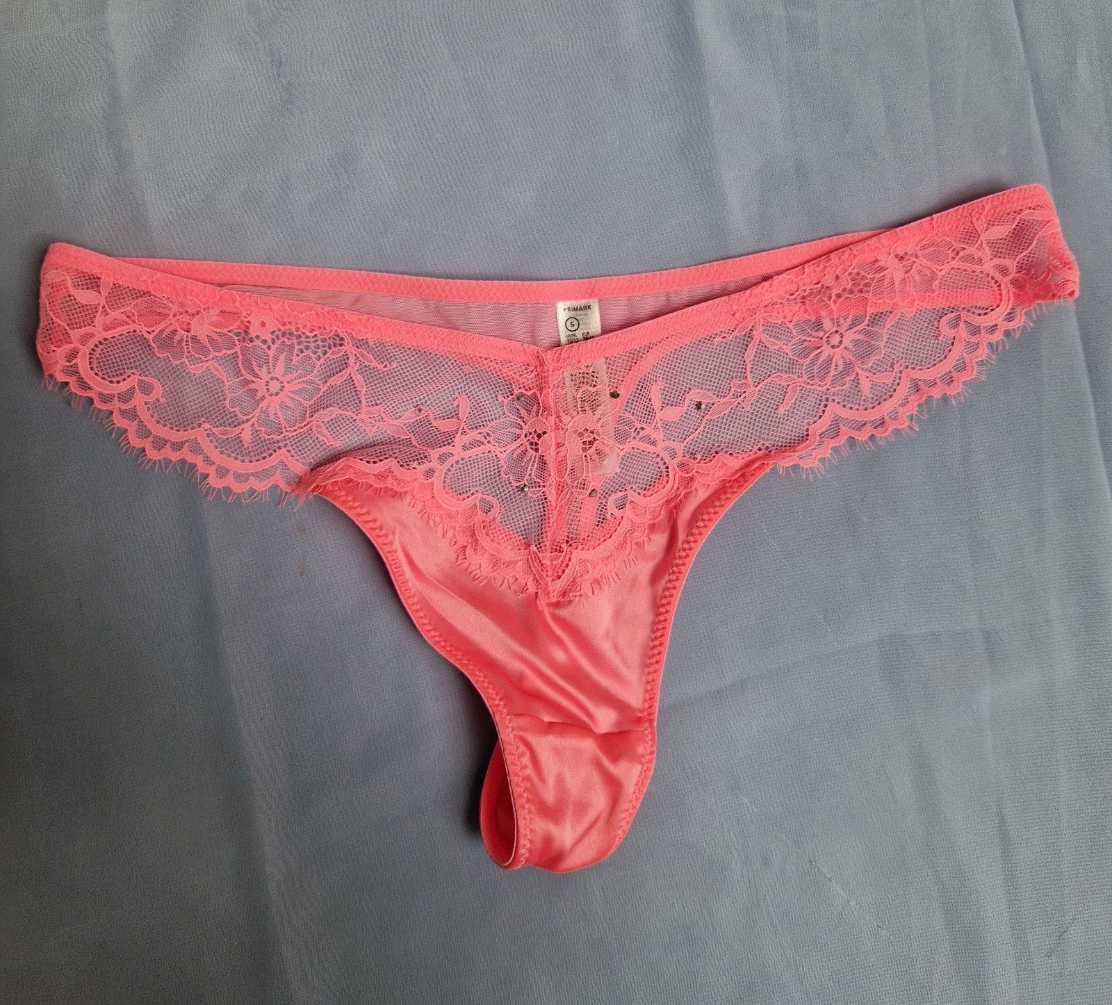 Nieuwe roze string met kant, maat S, Primark, Ophalen of Verzenden, Roze, String