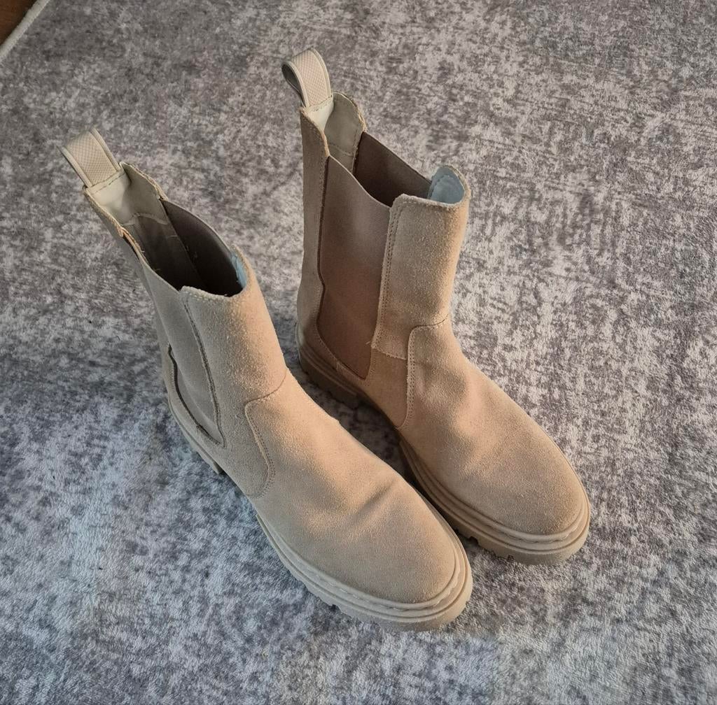 Chelsea boots. Enkellaarsjes.  Bullboxer.  Maat 39., Verzenden, Zo goed als nieuw, Zwart