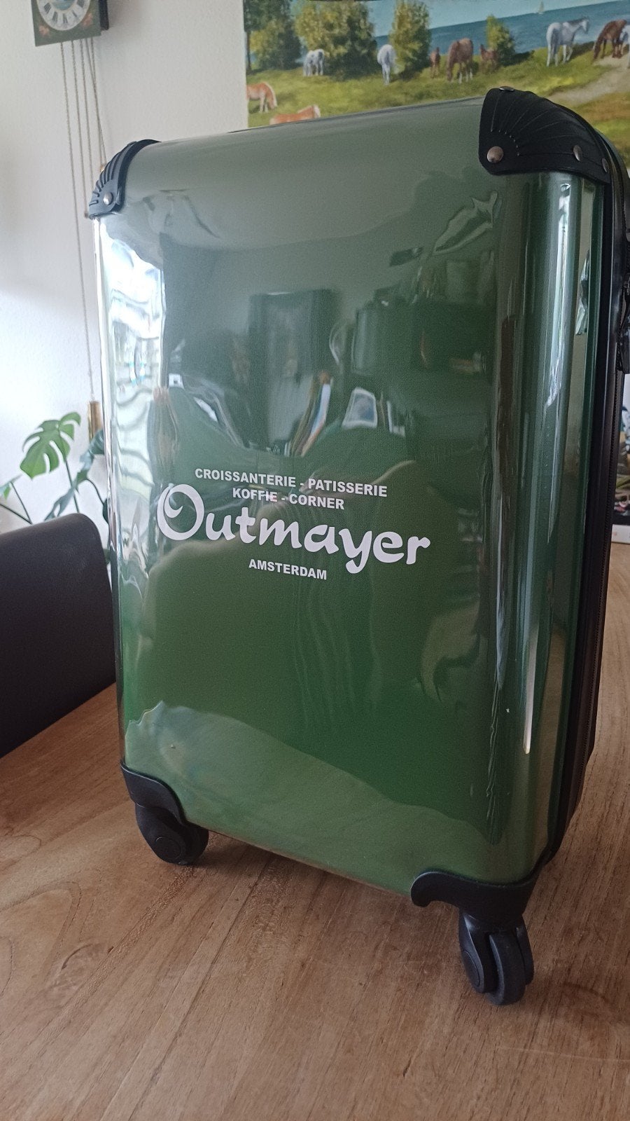 Groene koffer van no boring met Outmayer logo en TSA slot, Ophalen of Verzenden