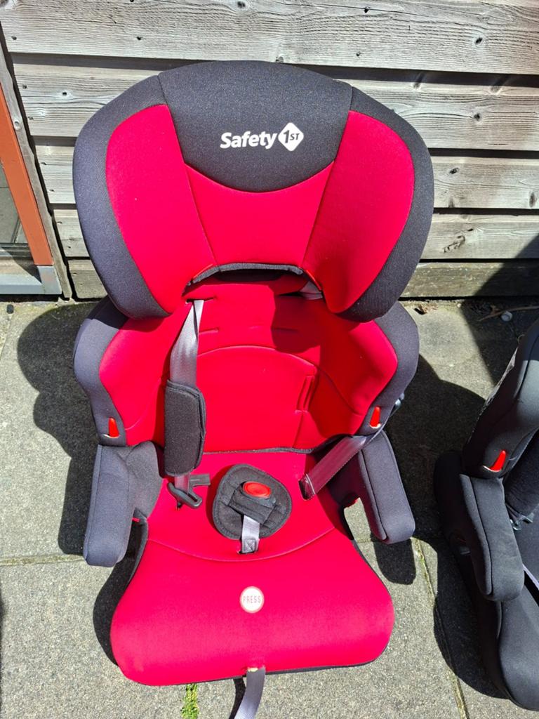 Safety 1st autostoel rood/zwart - Zo goed als nieuw, Ophalen