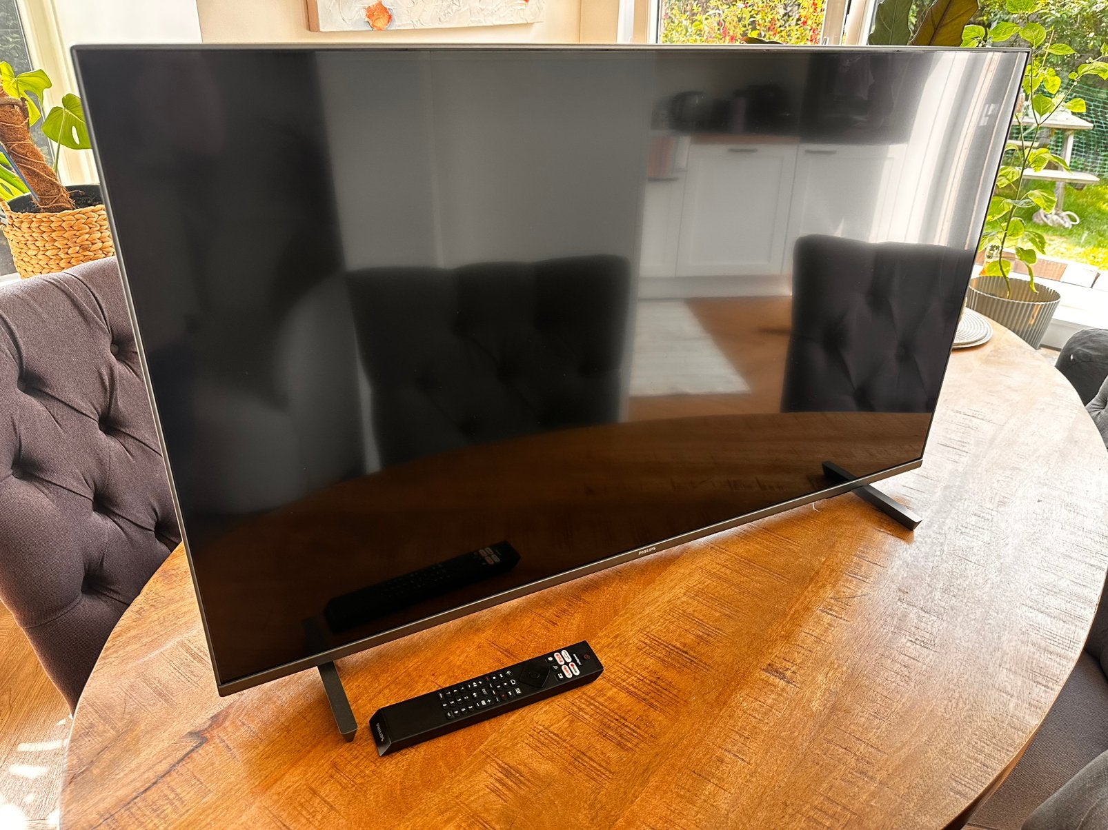 43 inch Phillips ambillight 4k UHD android tv, Ophalen, Philips, 50 Hz, Zo goed als nieuw