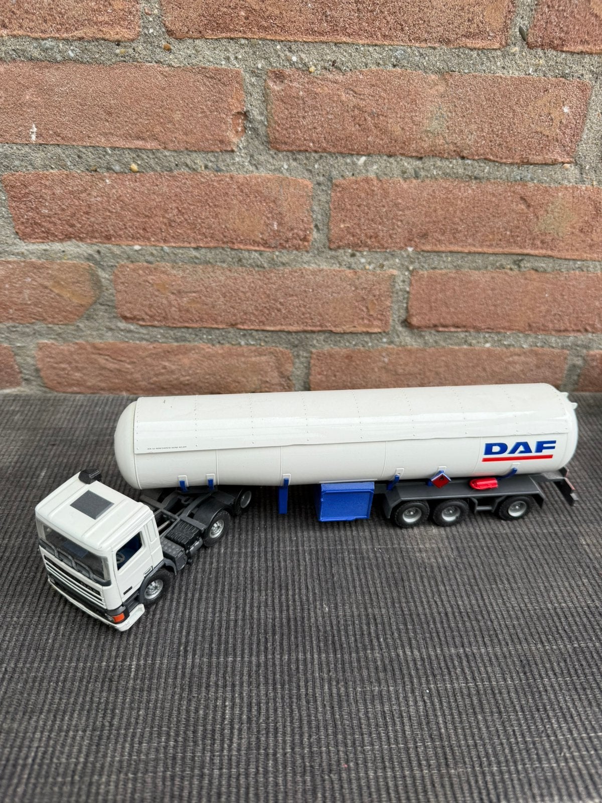 1:50 Tekno DAF tankwagen, Ophalen of Verzenden, Gebruikt, Bus of Vrachtwagen, Tekno