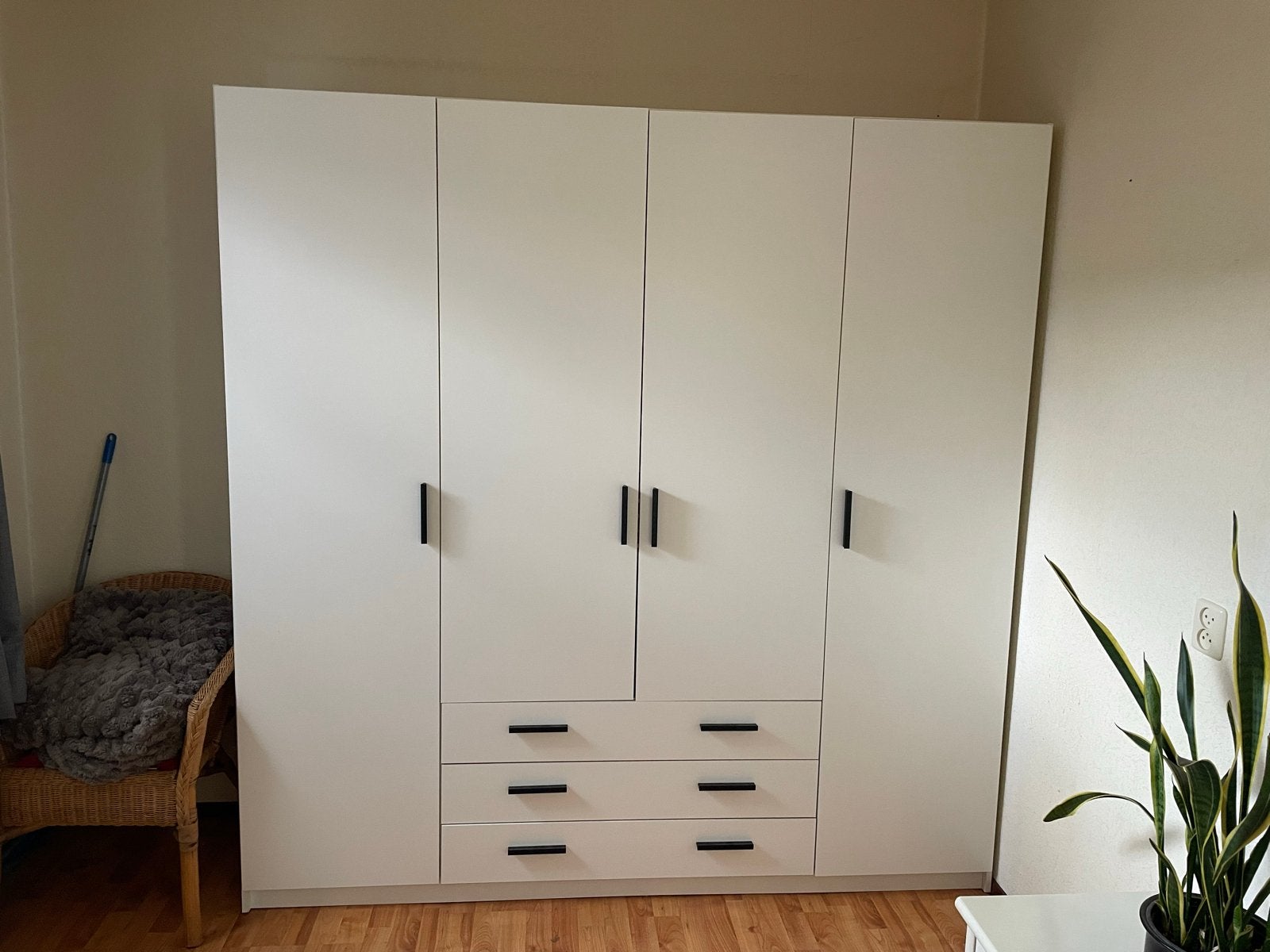 Leen Bakker kledingkast Sprint 200x196x50 cm, Huis en Inrichting, Ophalen, 200 cm of meer, 150 tot 200 cm, 50 tot 75 cm