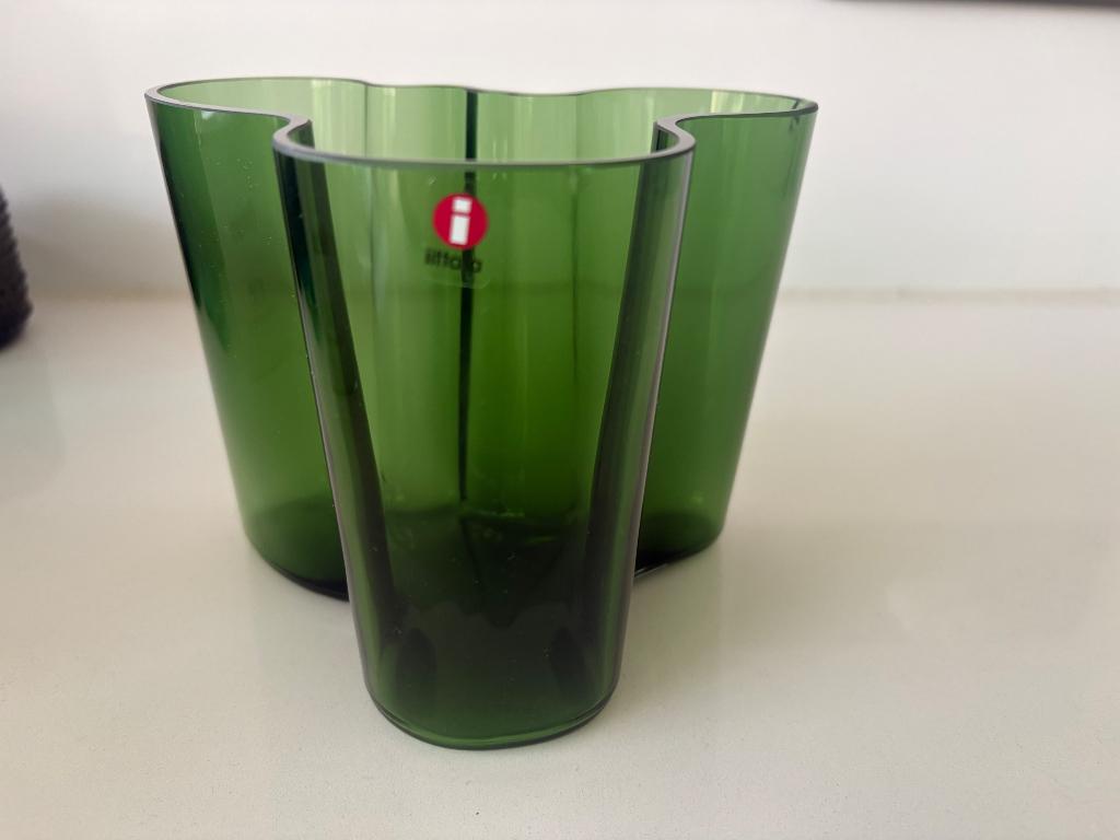 Iittala Alvar Aalto vaas 120 mm - 1937 Green, Gebruikt, Ophalen of Verzenden, Glas, Minder dan 50 cm