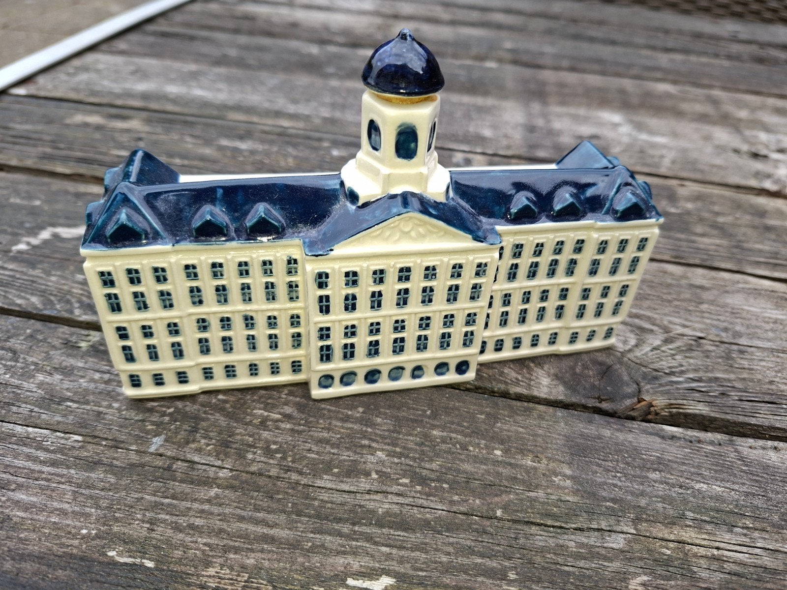 KLM huisjes  Paleis op de Dam, Verzamelen, KLM Huisjes, Ophalen of Verzenden, Nieuw, Paleis of Waag, Gevuld