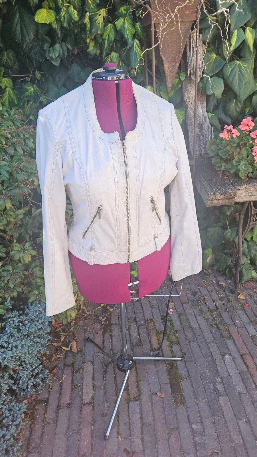 Les Bleus kalfsleren jasje maat 44, Beige, Maat 42/44 (L), Ophalen of Verzenden, Gedragen