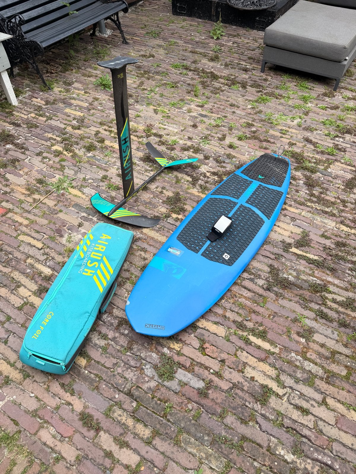 Airush Core Foil Set met Board en Tas, Watersport en Boten, Golfsurfen, Ophalen, Gebruikt, Overige typen, Met draagtas