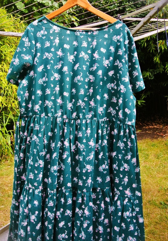 Jurk groen a-lijn wijd model roosjes zomerjurk katoen 46/48, Kleding | Dames, Grote Maten, Ophalen of Verzenden, Zo goed als nieuw