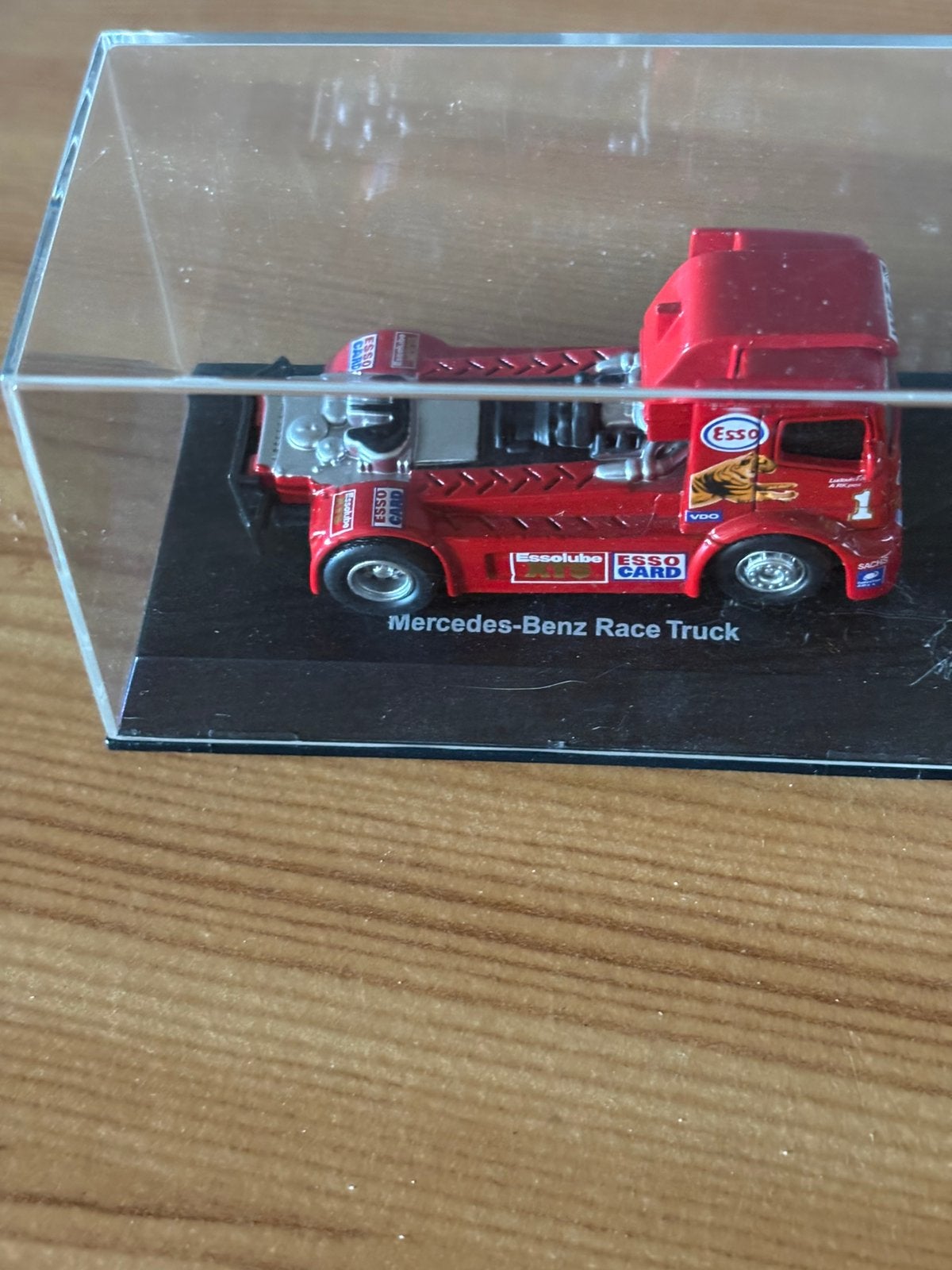 Model Mercedes-Benz Race Truck in doosje, Overige merken, 1:50 of kleiner, Ophalen of Verzenden, Zo goed als nieuw