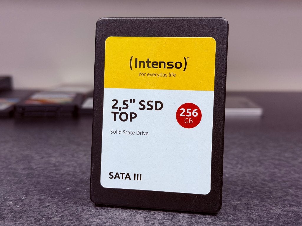 Intenso SSD - 256GB - 2.5" SATA SSD - 1 beschikbaar, Intern, Gebruikt, 256GB, Intenso