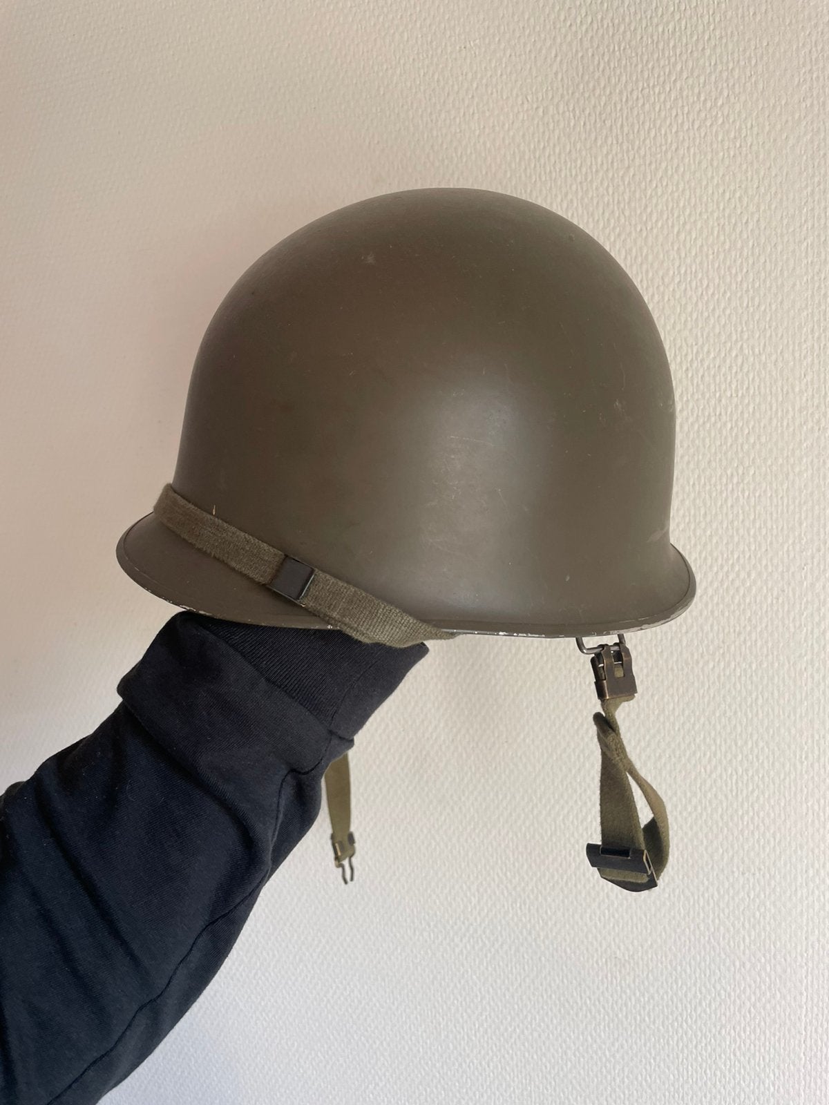 Helm staal militair, Verzamelen, Ophalen of Verzenden, Nederland, Helm of Baret