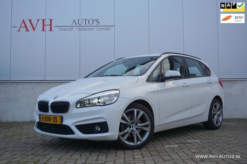 BMW 2-serie Active Tourer 218d Executive, Auto's, BMW, Stof, Euro 6, 4 cilinders, 150 pk