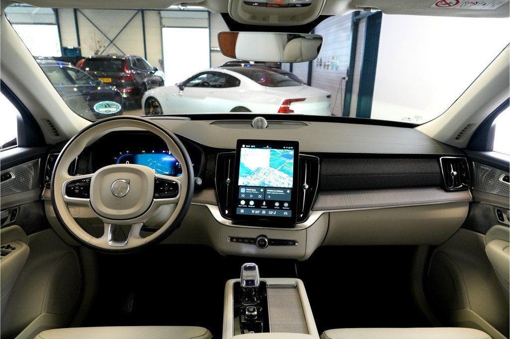 Volvo XC90 2.0 T8 AWD 335kW/456pk Aut8 Recharge Ultra Bright, Gebruikt, Euro 6, 4 cilinders, 7 stoelen